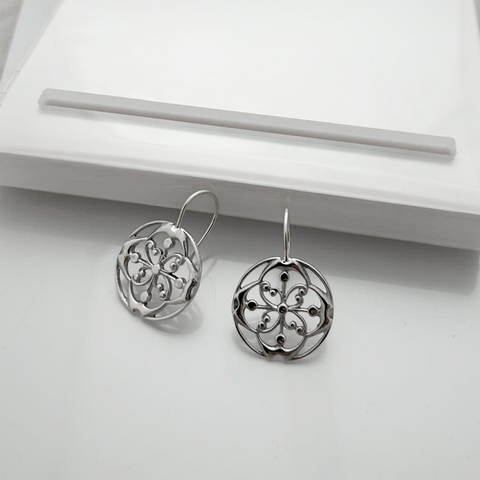 Arete Circulo Flor Trebol Colgante