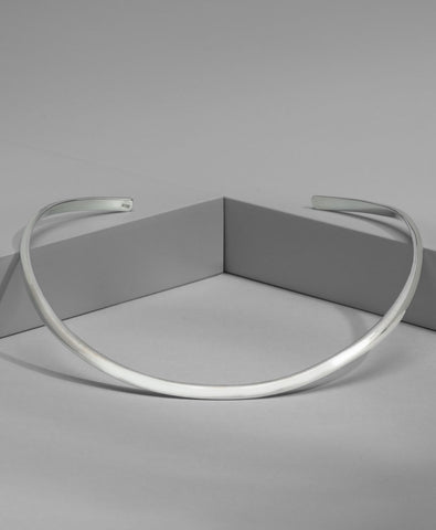 Collar Aro Plano Curvo