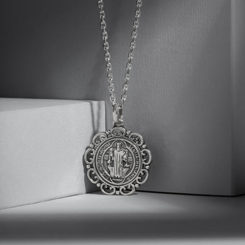 Collar Cadena San Benito Grande