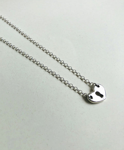Collar Cadenita Corazón Candado