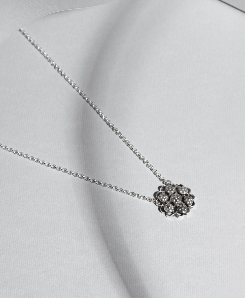 Collar Cadenita Flores