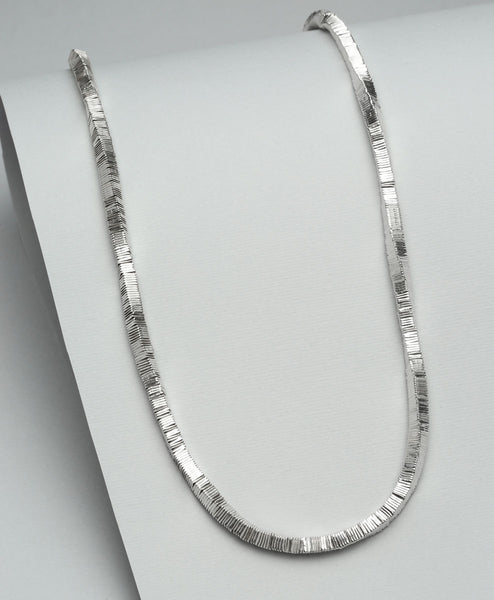 Collar Conchitas Cuadradas