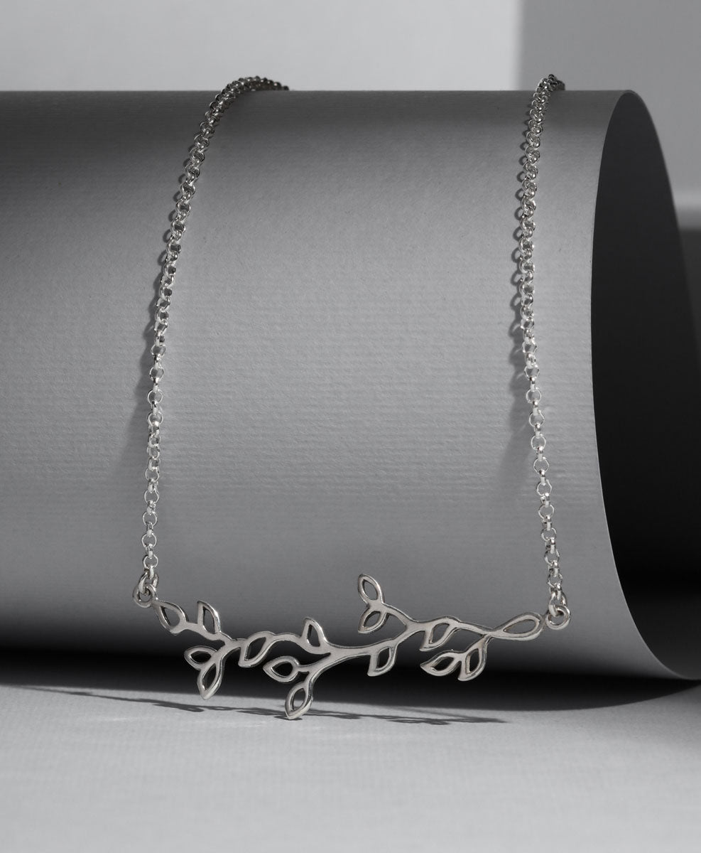 Collar Cadenita Rama Calada