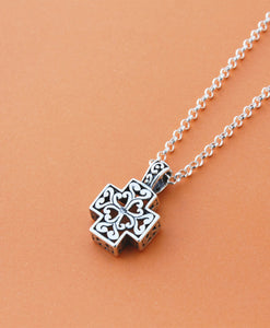 Collar Cruz Labrada